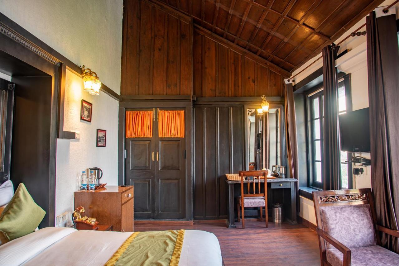 Готель Ilbert Manor Масурі Екстер'єр фото