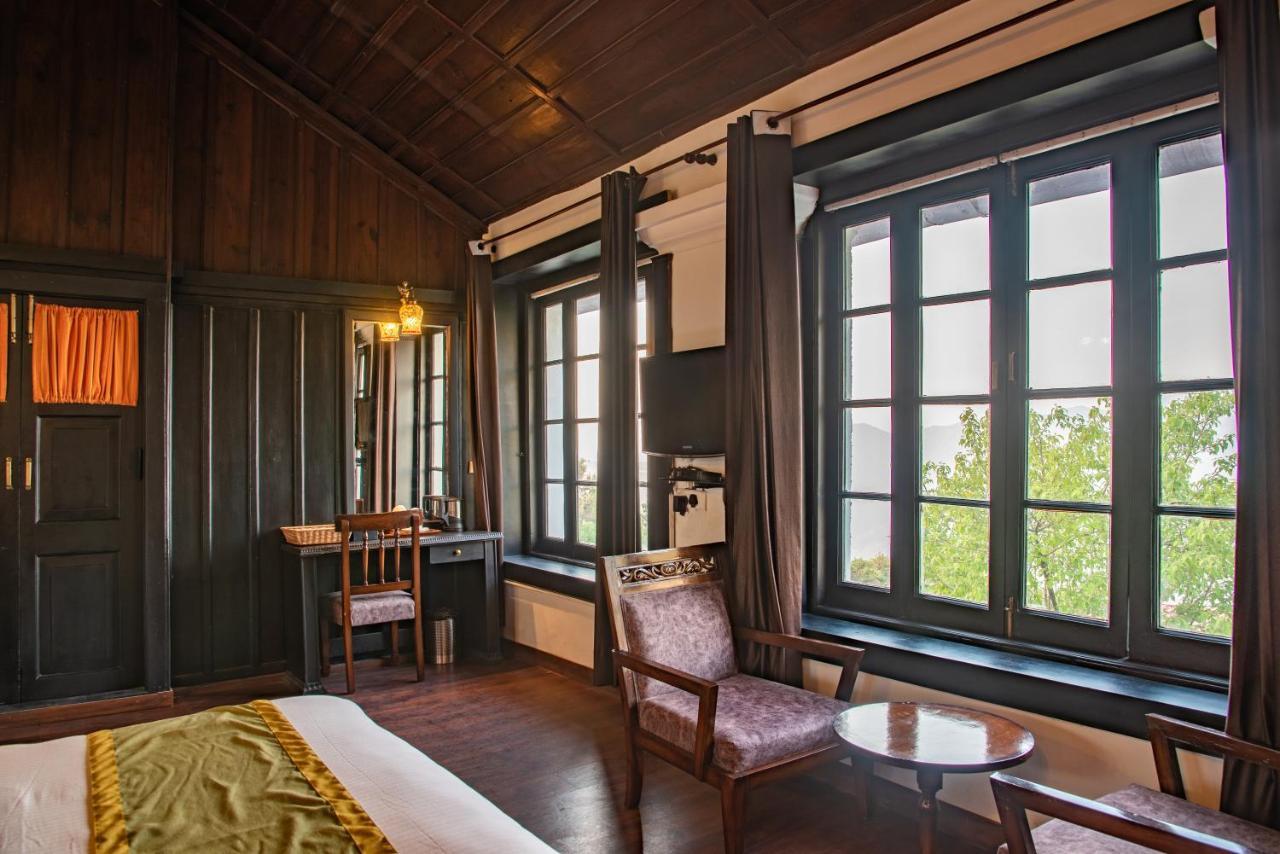 Готель Ilbert Manor Масурі Екстер'єр фото