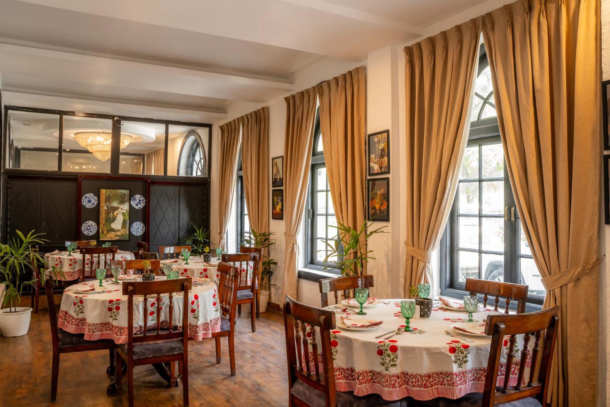 Готель Ilbert Manor Масурі Екстер'єр фото