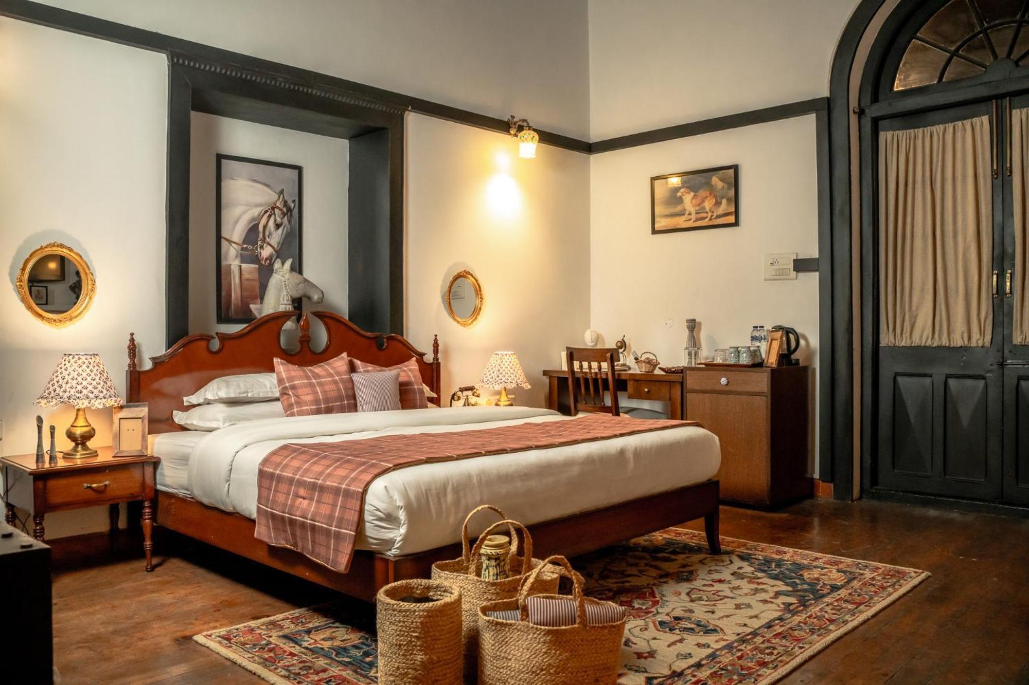 Готель Ilbert Manor Масурі Екстер'єр фото